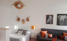 Apartamento Entero Con Jardin En Casa Amelia
